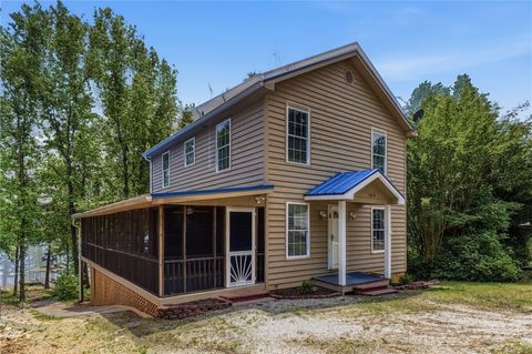 Photo of 104 Lakehill Drive, Fair Play, SC 29643 (MLS # 20301401)