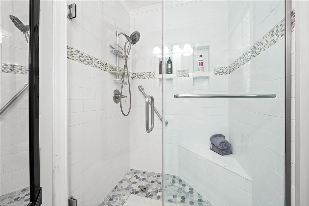 Anderson, South Carolina 29621, United States, 5 Bedrooms Bedrooms, ,3 BathroomsBathrooms,Residential,Pending,26253