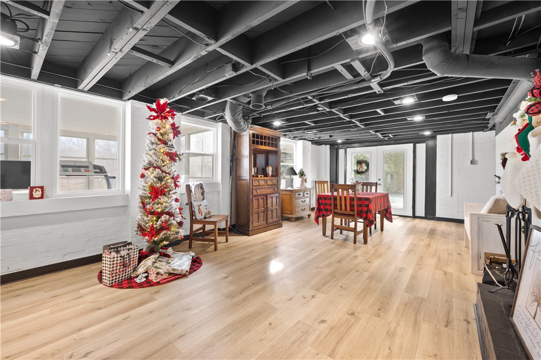 Anderson, South Carolina 29621, United States, 5 Bedrooms Bedrooms, ,3 BathroomsBathrooms,Residential,Pending,26253