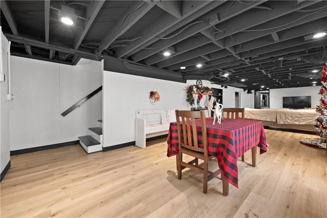 Anderson, South Carolina 29621, United States, 5 Bedrooms Bedrooms, ,3 BathroomsBathrooms,Residential,Pending,26253