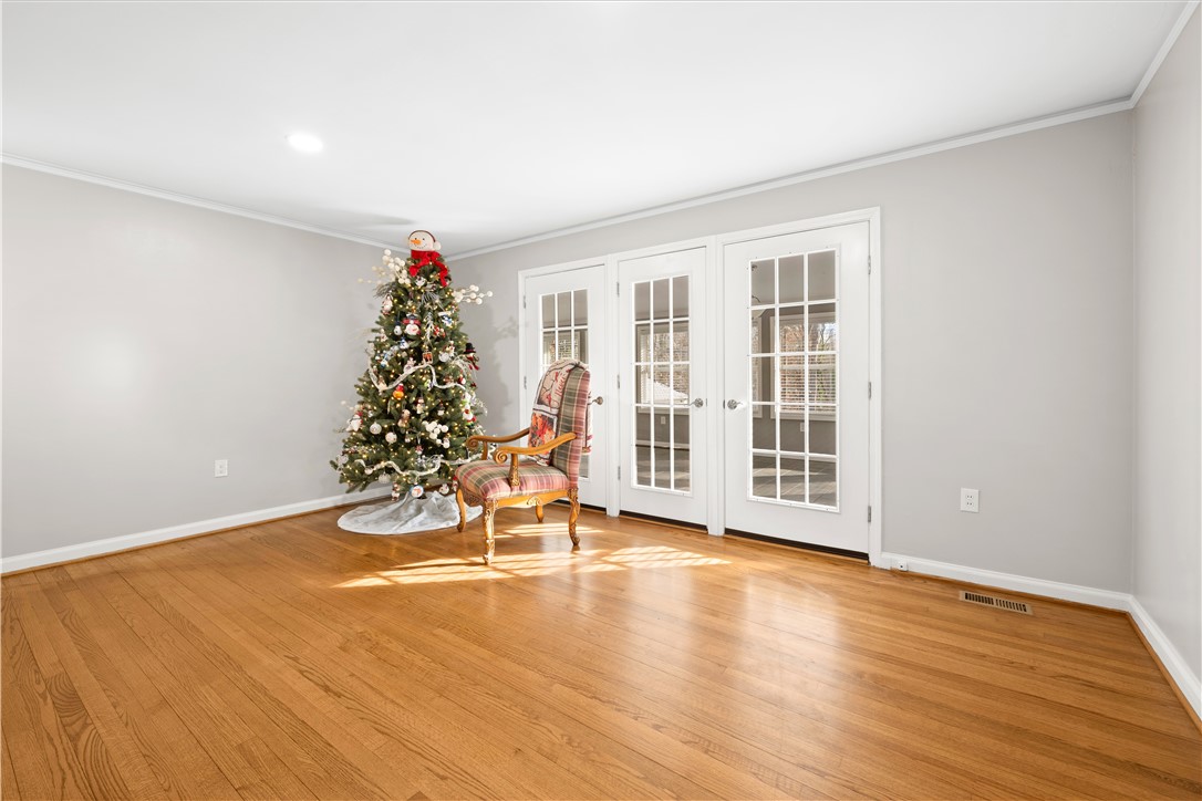 Anderson, South Carolina 29621, United States, 5 Bedrooms Bedrooms, ,3 BathroomsBathrooms,Residential,Pending,26253