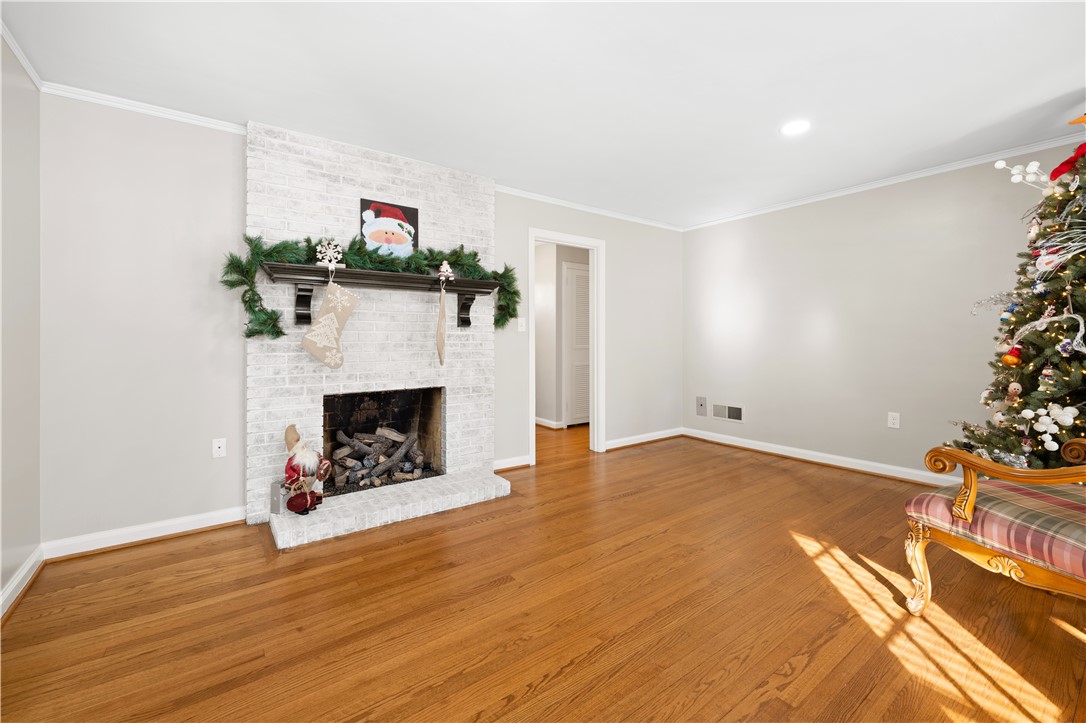 Anderson, South Carolina 29621, United States, 5 Bedrooms Bedrooms, ,3 BathroomsBathrooms,Residential,Pending,26253