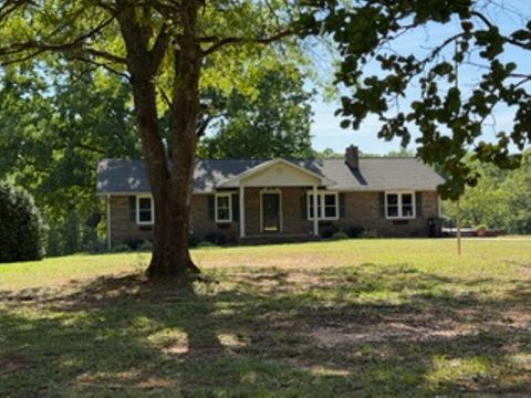 Photo of 103 Gilkeson Road, Honea Path, SC 29654 (MLS # 20299952)