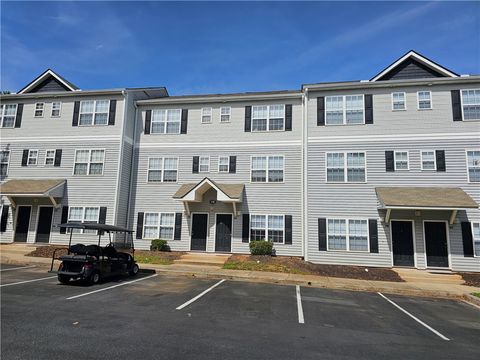 Photo for 116 University Village Drive #D, Central, SC 29630 (MLS # 20286582)