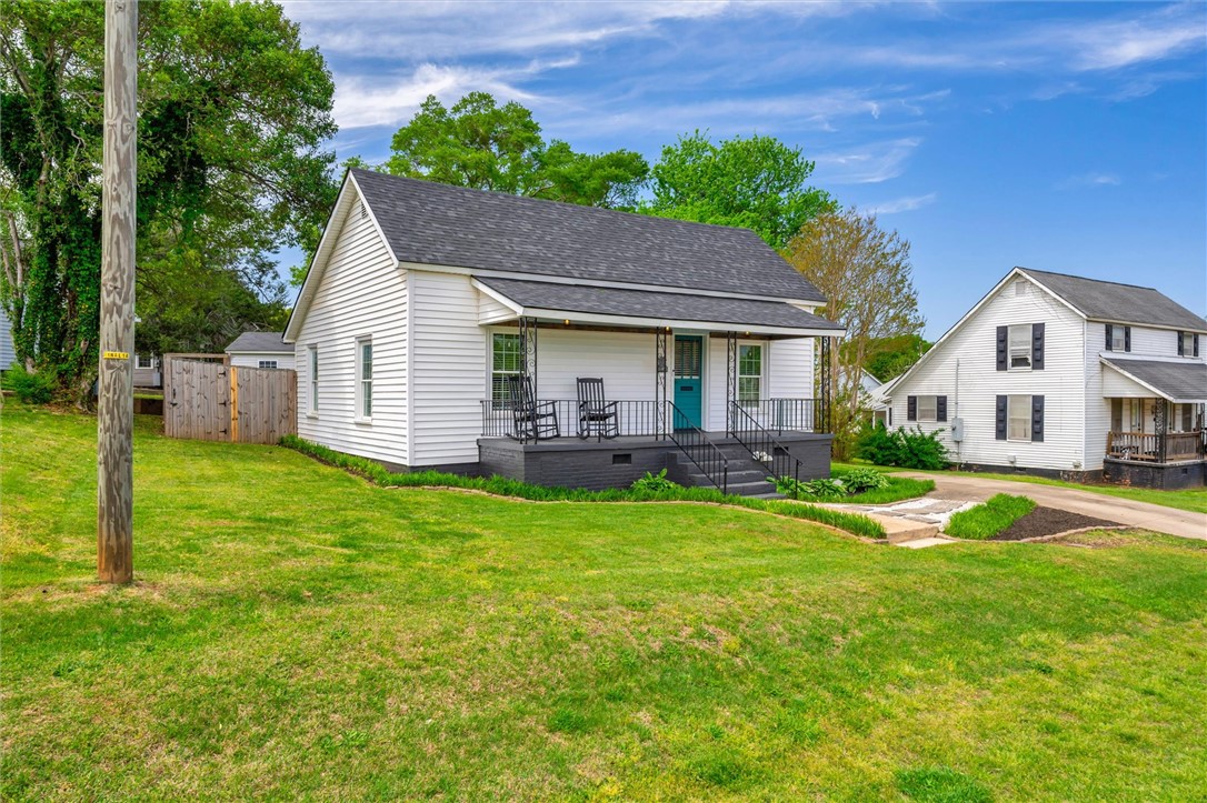 202 W Beattie Street, Liberty, South Carolina image 3
