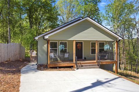 Photo of 109 Ledbetter Lane, Walhalla, SC 29691 (MLS # 20300006)