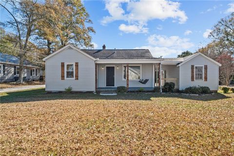 Photo of 113 Robinson Avenue, Easley, SC 29640 (MLS # 20295784)