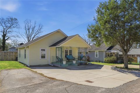 Photo of 211 Buncombe Street, Greer, SC 29650 (MLS # 20298577)