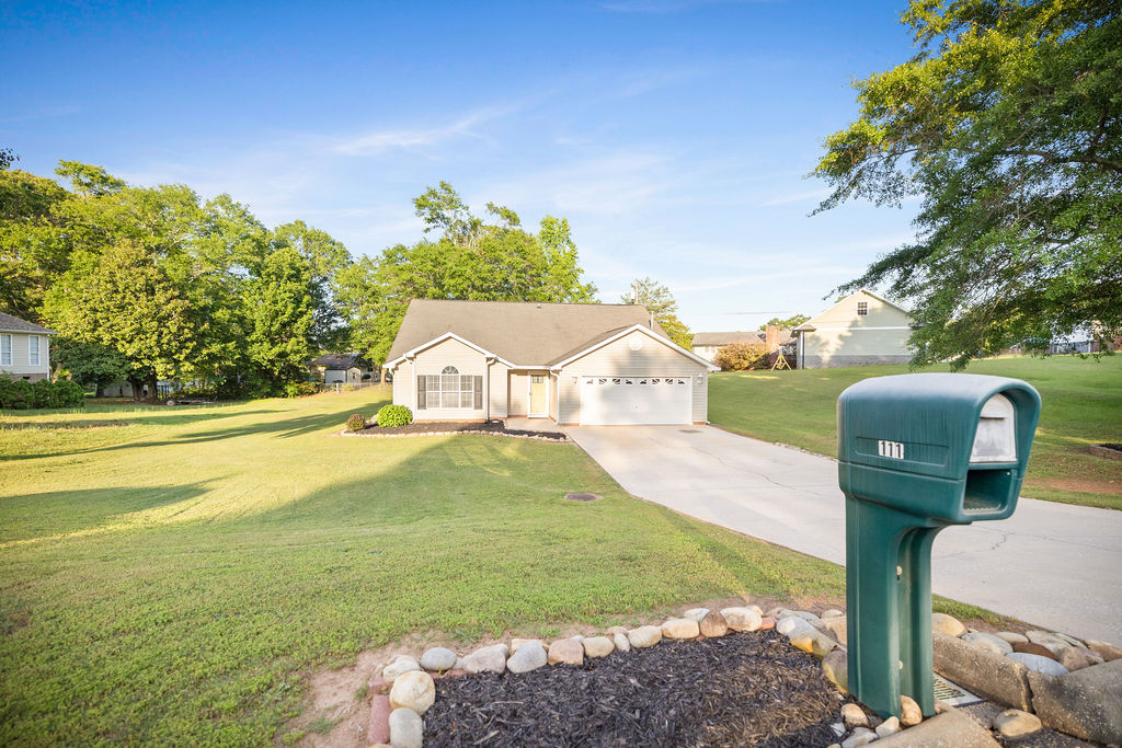 111 Coachman Court, Anderson, South Carolina image 3