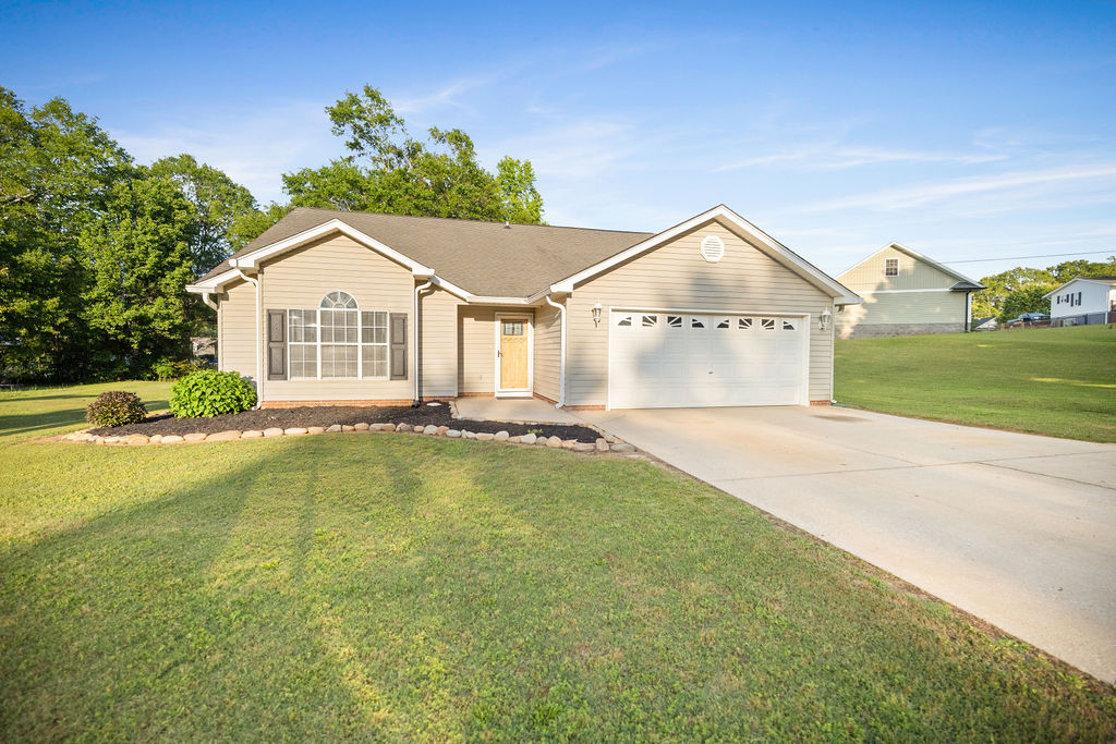 111 Coachman Court, Anderson, South Carolina image 1