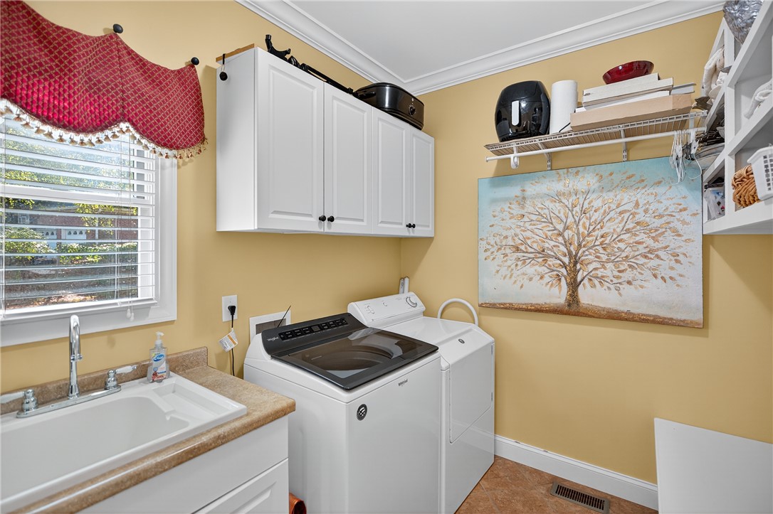 Anderson, South Carolina 29621, United States, 3 Bedrooms Bedrooms, ,3 BathroomsBathrooms,Residential,Active,213374