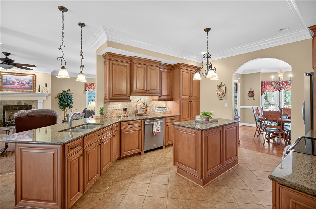 Anderson, South Carolina 29621, United States, 3 Bedrooms Bedrooms, ,3 BathroomsBathrooms,Residential,Active,213374