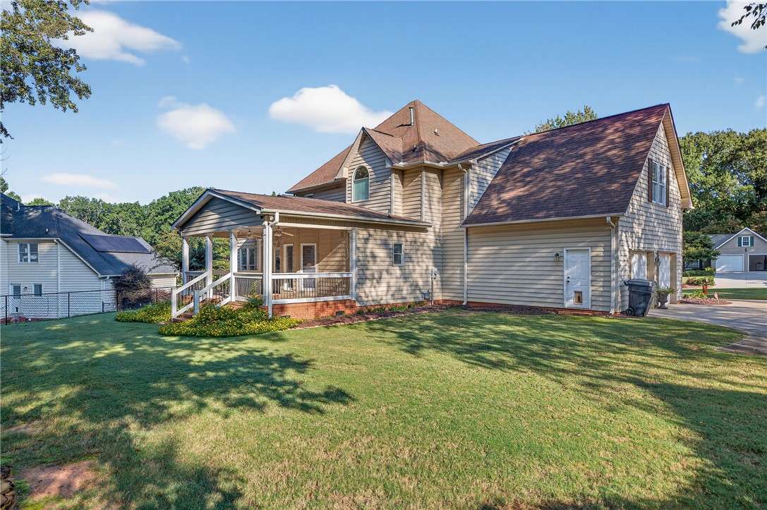 Anderson, South Carolina 29621, United States, 3 Bedrooms Bedrooms, ,3 BathroomsBathrooms,Residential,Active,213374