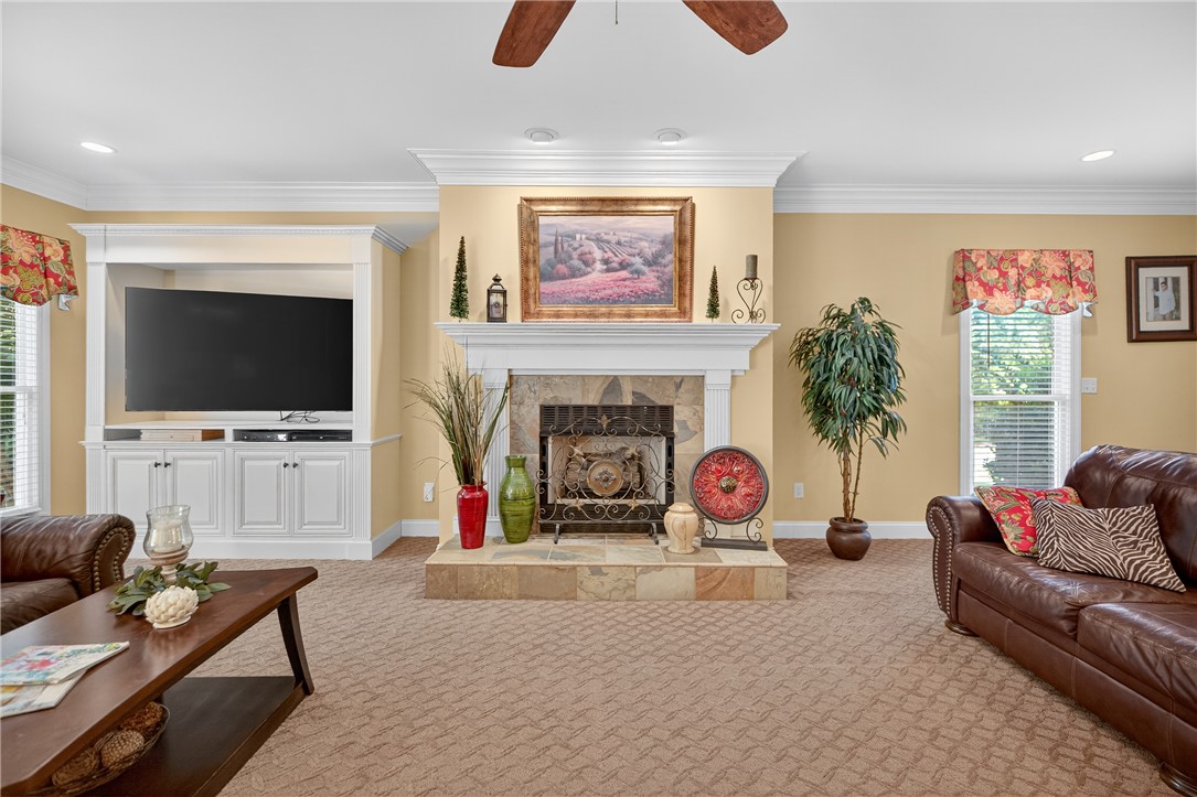 Anderson, South Carolina 29621, United States, 3 Bedrooms Bedrooms, ,3 BathroomsBathrooms,Residential,Active,213374