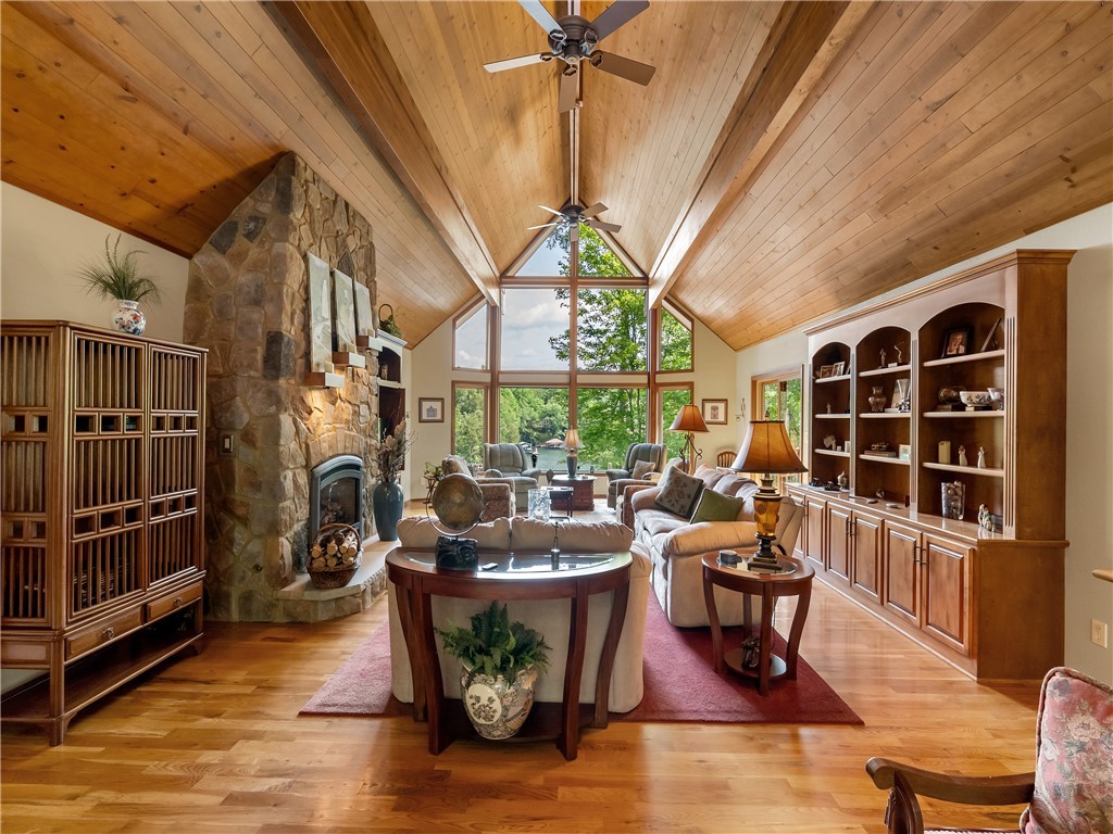 673 Lake Breeze Lane, Salem, South Carolina image 3