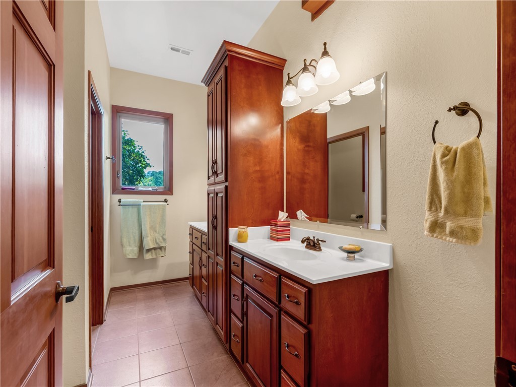 673 Lake Breeze Lane, Salem, South Carolina image 40