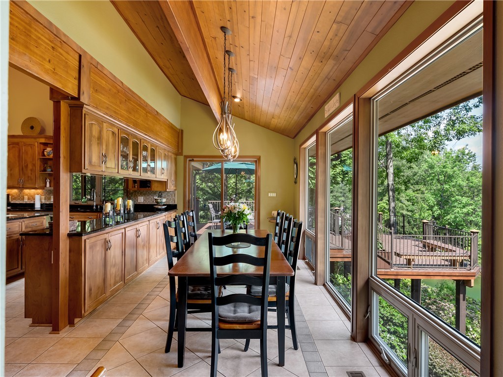673 Lake Breeze Lane, Salem, South Carolina image 12