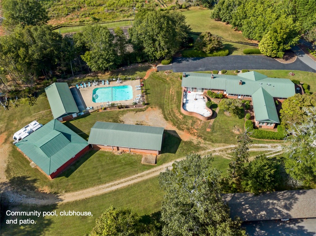 Anderson, South Carolina 29625, United States, 3 Bedrooms Bedrooms, ,4 BathroomsBathrooms,Residential,Active,221819