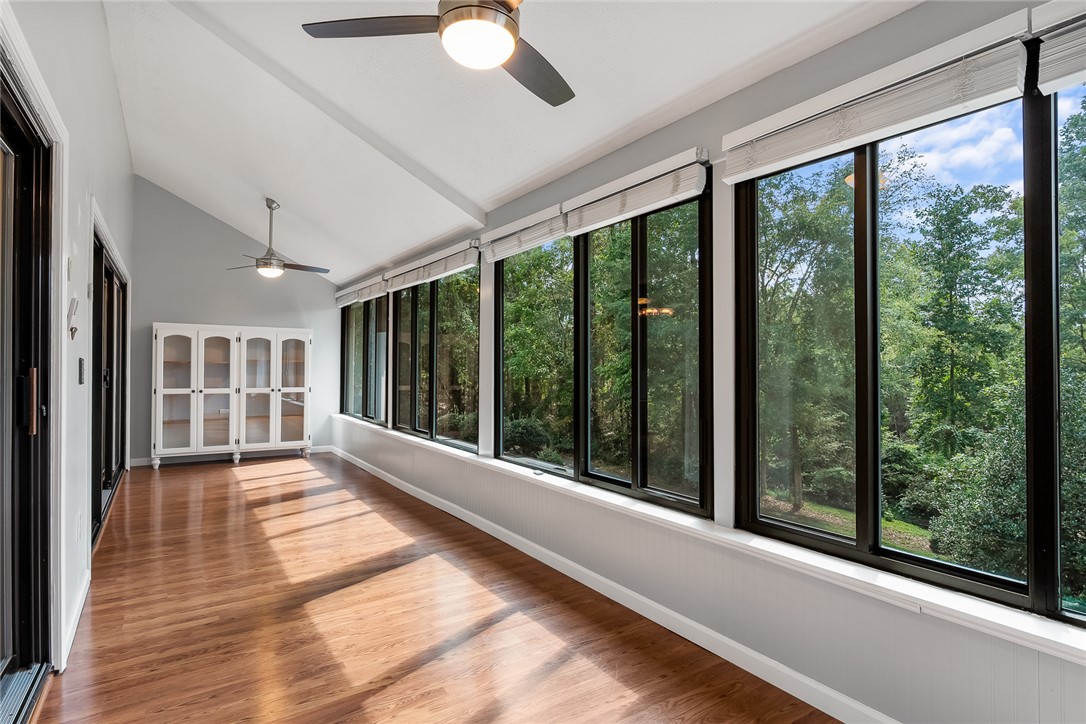 Anderson, South Carolina 29625, United States, 3 Bedrooms Bedrooms, ,4 BathroomsBathrooms,Residential,Active,221819