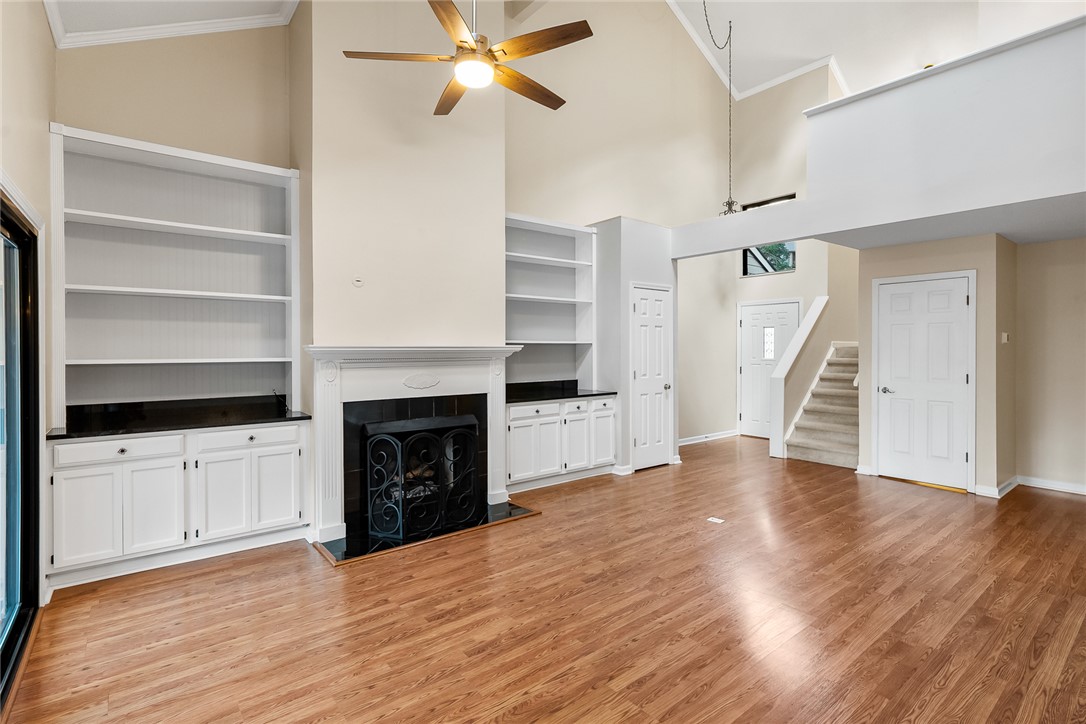 Anderson, South Carolina 29625, United States, 3 Bedrooms Bedrooms, ,4 BathroomsBathrooms,Residential,Active,221819