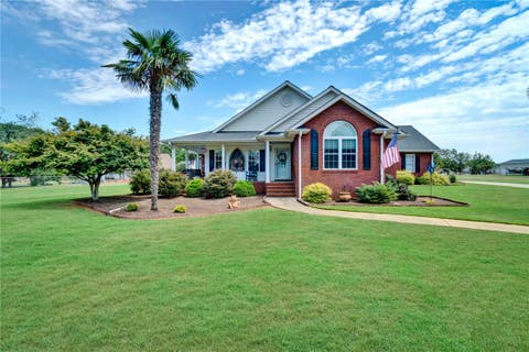 Photo of 2019 Avant Circle, Anderson, SC 29625 (MLS # 20305300)