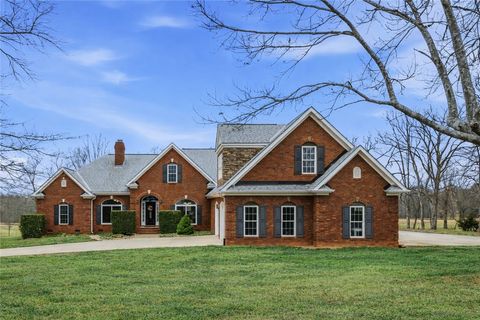 Photo of 6535 Midway Road, Williamston, SC 29697 (MLS # 20297965)