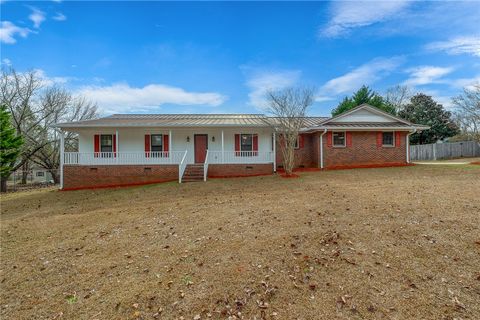 Photo of 1109 Oak Hill Drive, Anderson, SC 29621 (MLS # 20295505)