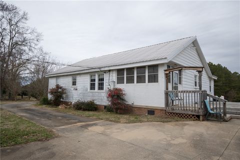 A home in Belton