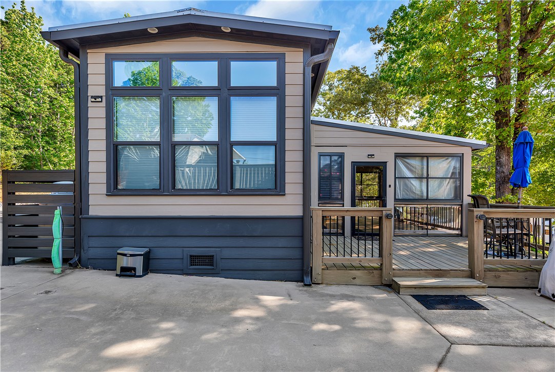 Photo 1 of 36 — 604 N Fleetwood Lane, Fair Play, SC 29643