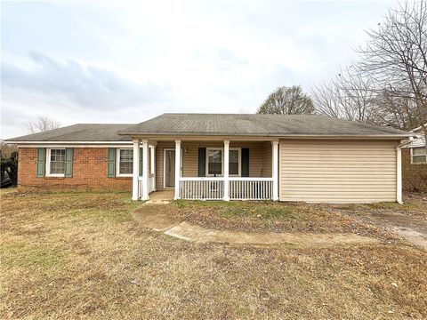 Photo of 112 Palamon Street, Piedmont, SC 29673 (MLS # 20295374)