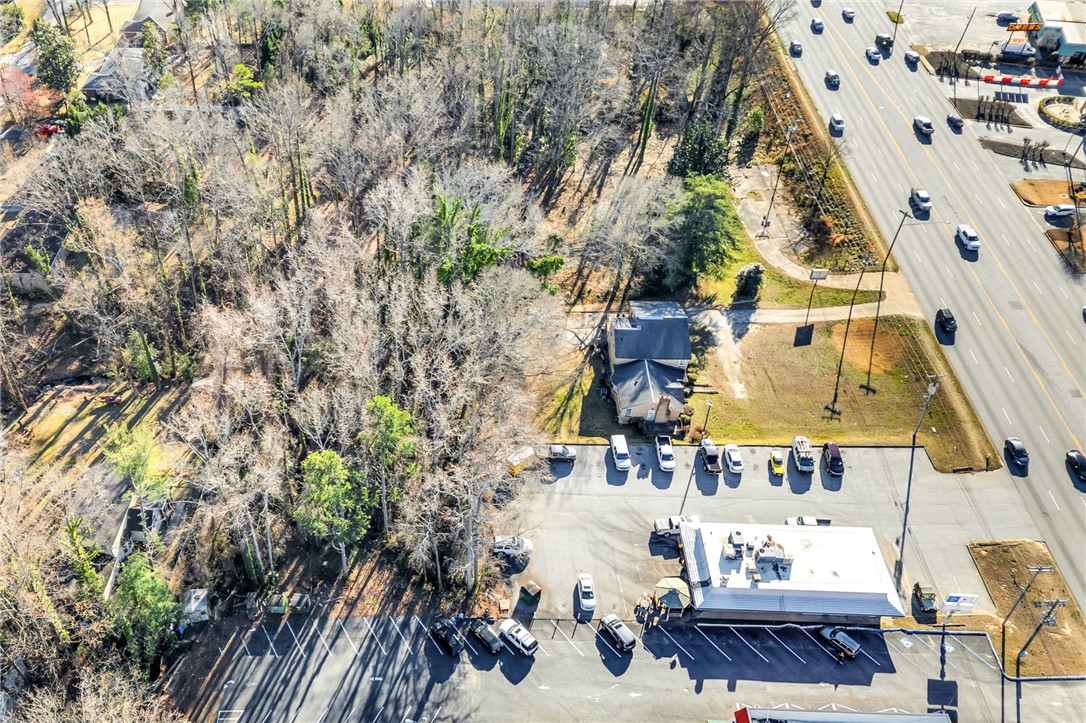 2712 Wade Hampton Boulevard, Greenville, South Carolina image 13
