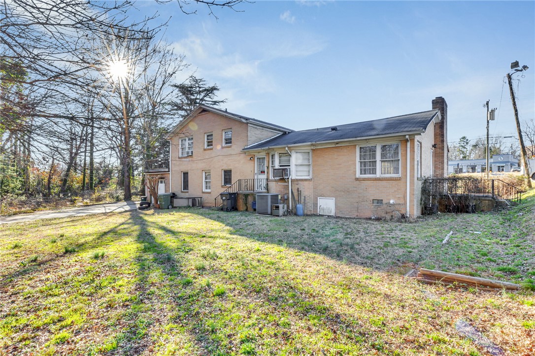 2712 Wade Hampton Boulevard, Greenville, South Carolina image 24