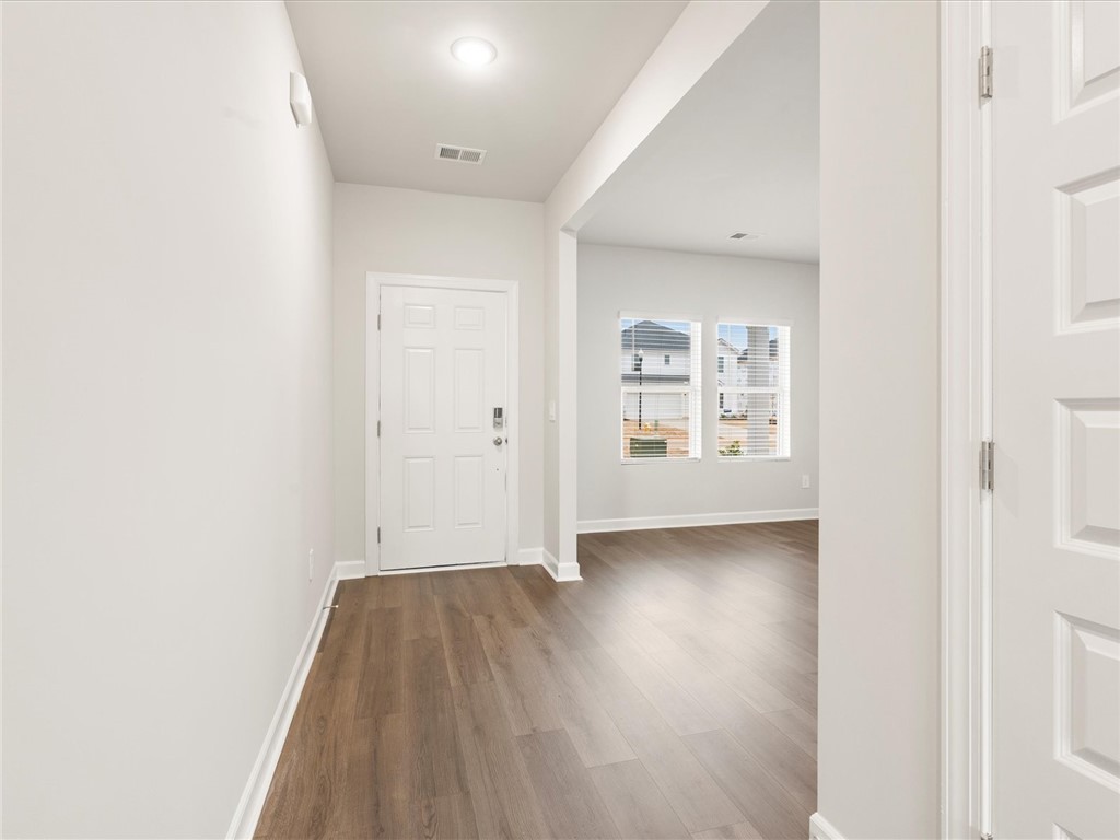 104 Tantalus Street, Gray Court, South Carolina image 2