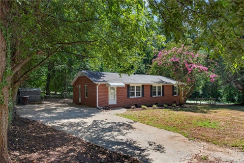 Photo of 1104 White Street, Pendleton, SC 29670 (MLS # 20305353)