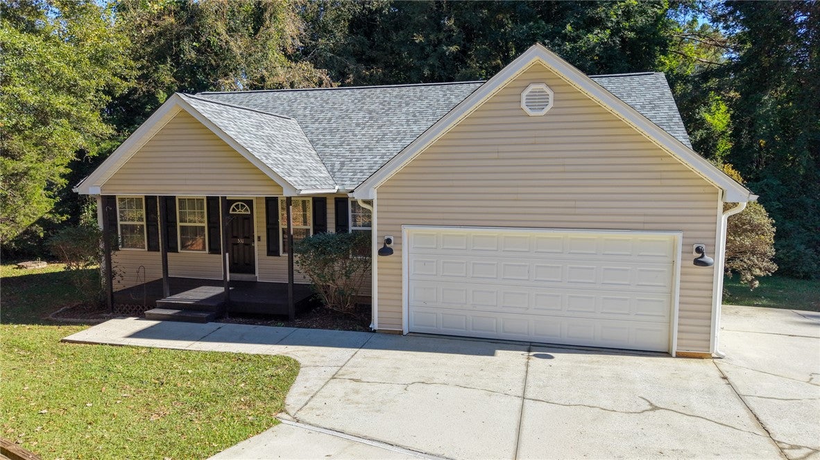 531 Woodland Circle