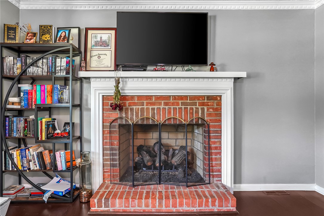 103 Oakcreek Drive, Easley, South Carolina image 10