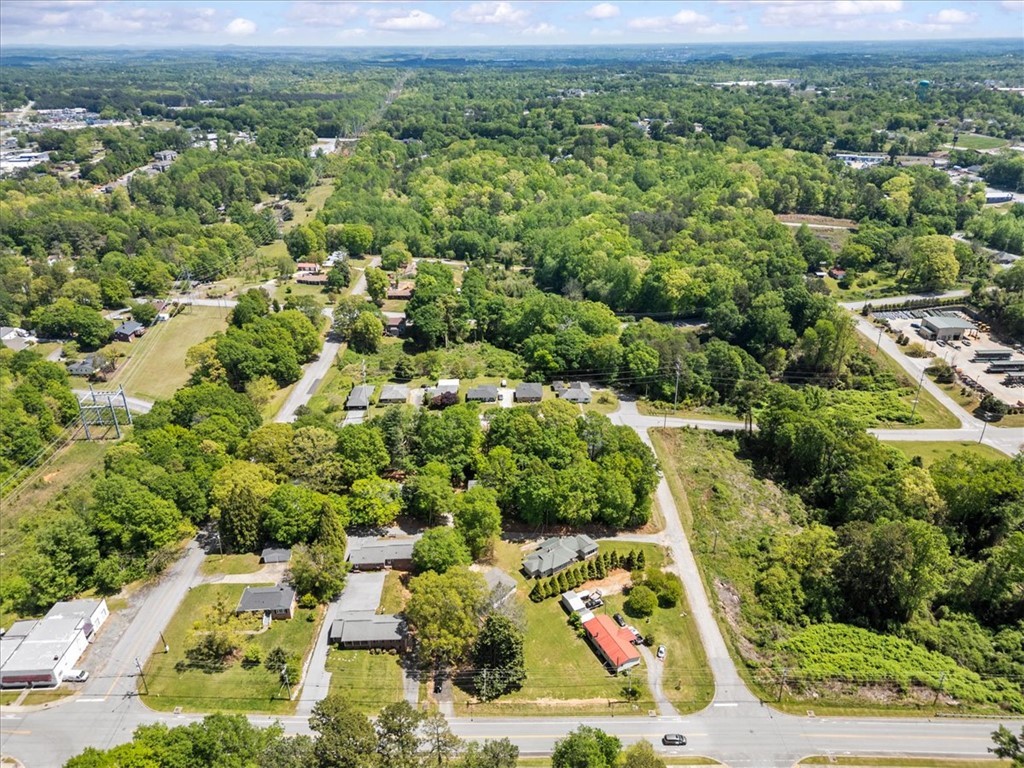 506 N Townville Street, Seneca, South Carolina image 29