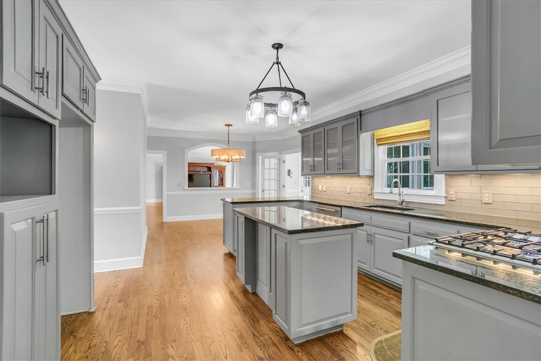 12 Parkins Mill Court, Greenville, South Carolina image 5