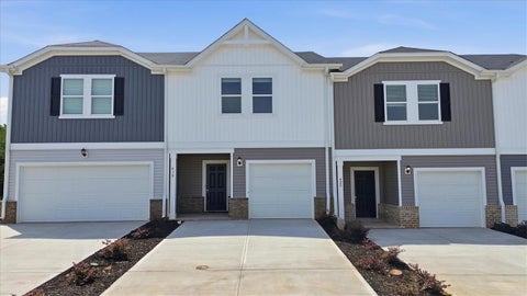 Townhouse For Sale - 430 Blissful Court<br/> Taylors, SC 29687