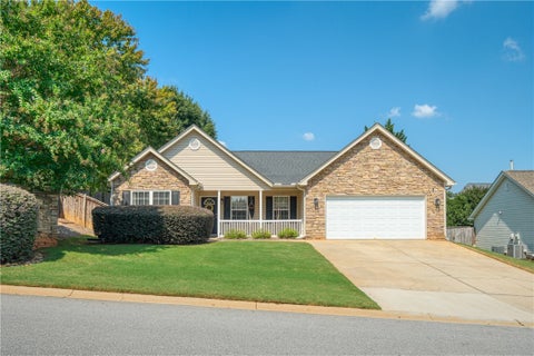 Photo of 1 Granite Woods Way, Greer, SC 29650 (MLS # 20306902)