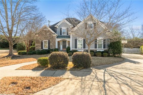 Photo of 10 Gables Way, Greenville, SC 29615 (MLS # 20296689)