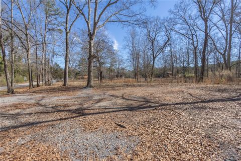 Vacant Land For Sale - 118 Haynie Avenue<br/> Iva, SC 29655