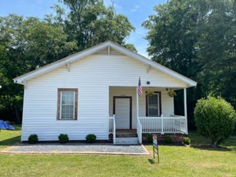 Photo of 1203 Goddard Avenue, Seneca, SC 29678 (MLS # 20301947)