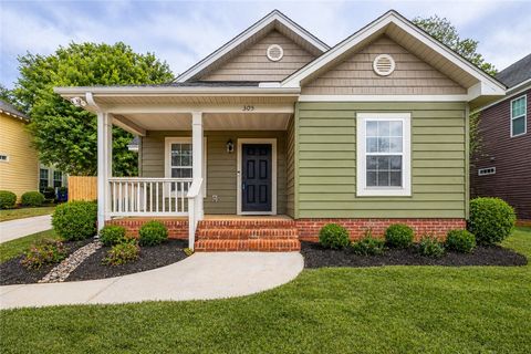Photo of 305 S Calhoun Street, Greenville, SC 29601 (MLS # 20300730)