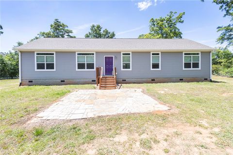 Photo of 115 Benton Road, Belton, SC 29627 (MLS # 20300916)