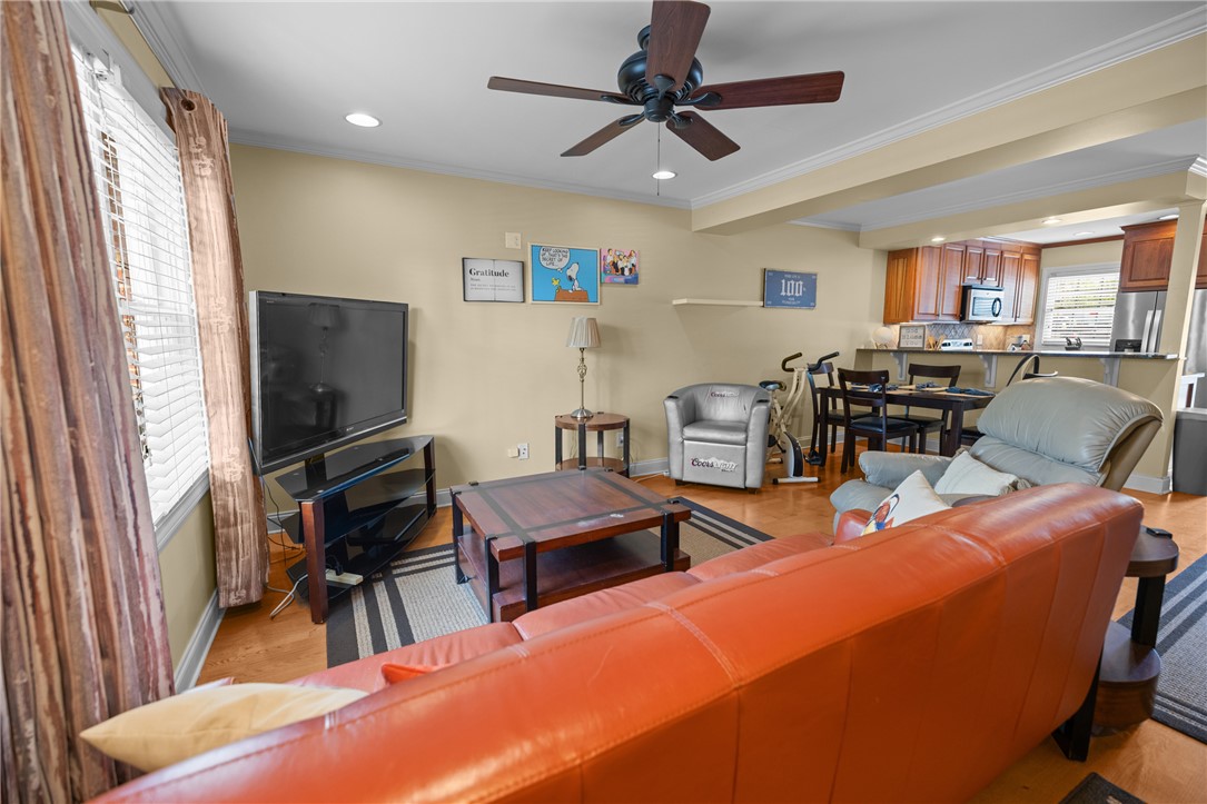 209 Calhoun Street 201