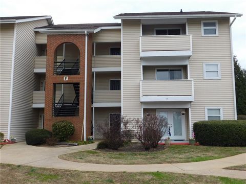 Photo of 2601 Duncan Chapel Road #F202, Greenville, SC 29617 (MLS # 20296779)