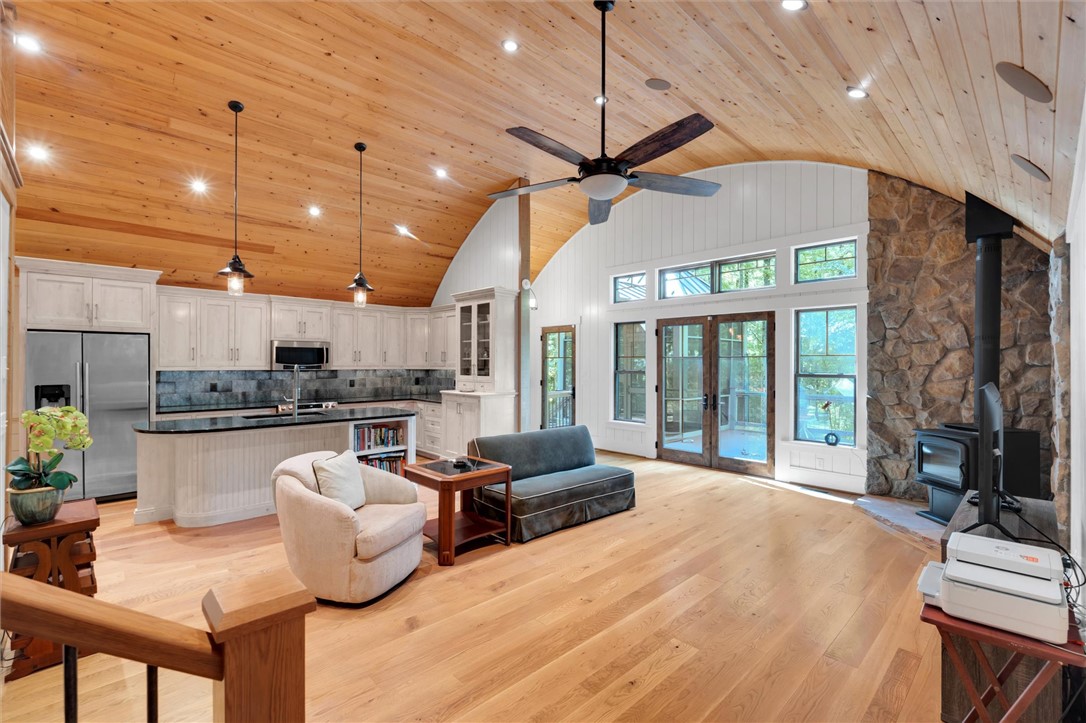 1457 Cheohee Valley Road, Tamassee, South Carolina image 9