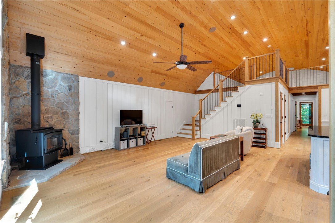1457 Cheohee Valley Road, Tamassee, South Carolina image 7
