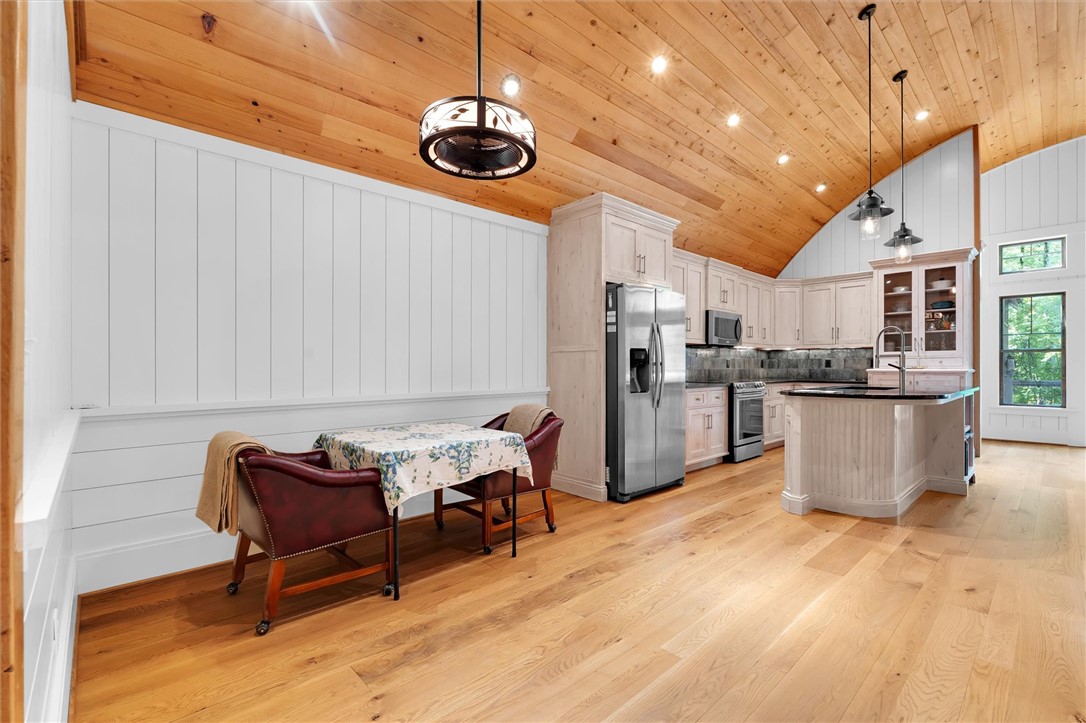 1457 Cheohee Valley Road, Tamassee, South Carolina image 16